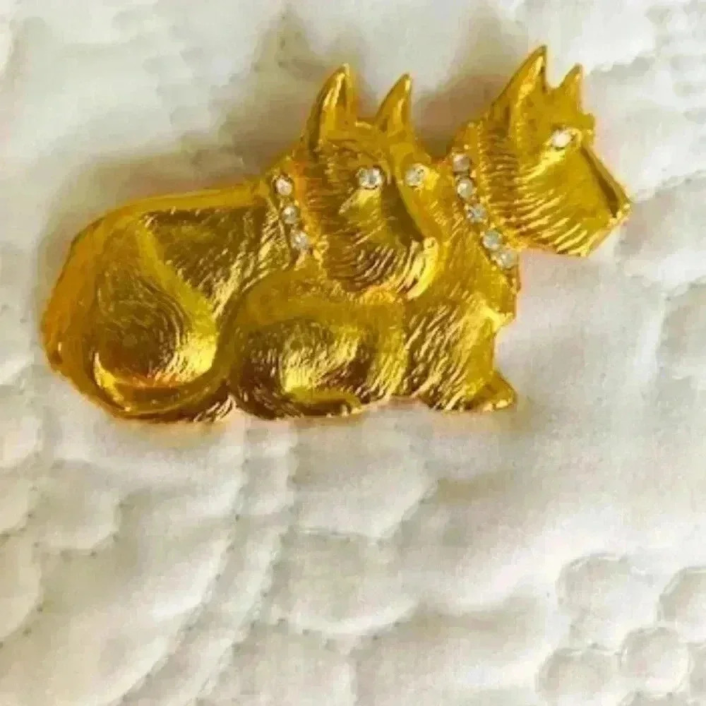 Pair of Golden Vintage Scottie Dogs Pin with Clear Rhinestone Eyes and C…